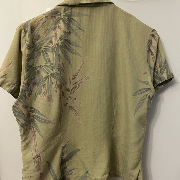 Tori Richard M Sage green Bamboo Print Women’s Shirt - Picture 4 of 5